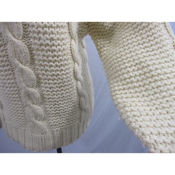 Vintage Regent Row Ivory Cable Knit Sweater Medium to Large - Picture 10 of 16